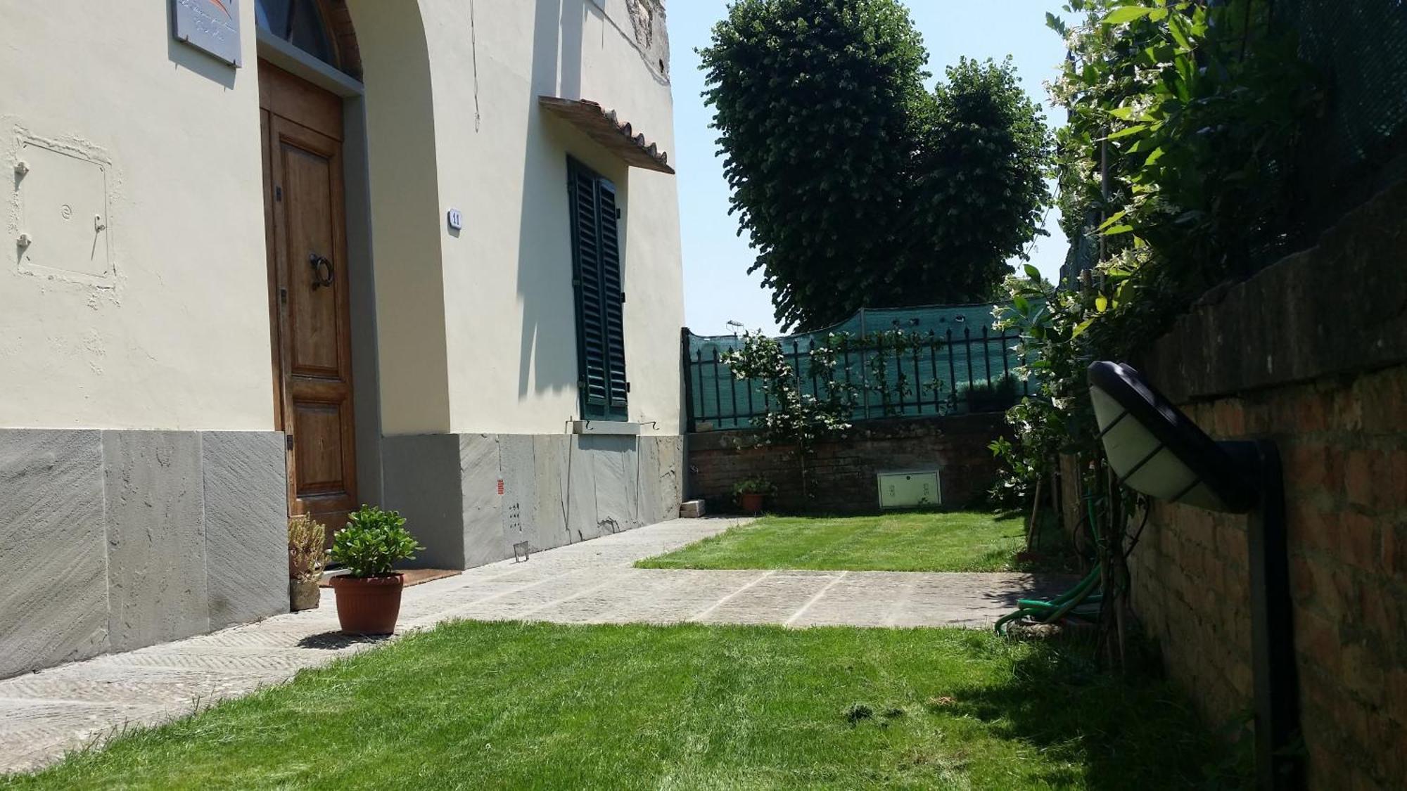 La Stazione Per Dormire Guest House San Piero a Sieve Pokoj fotografie